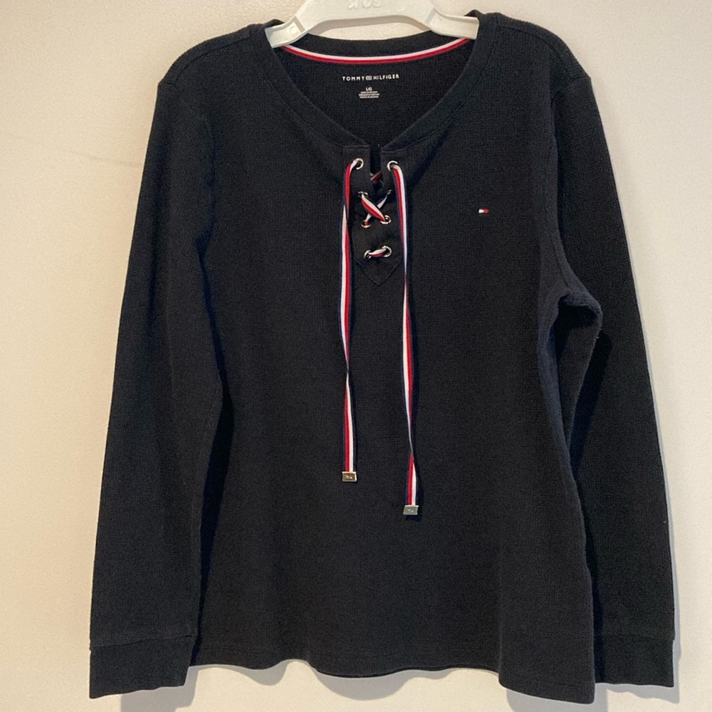 Tommy Hilfiger women’s long sleeve waffle knit lace up large black
